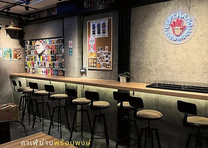 Hostel Barn & Bed At Bts Phrom Phong