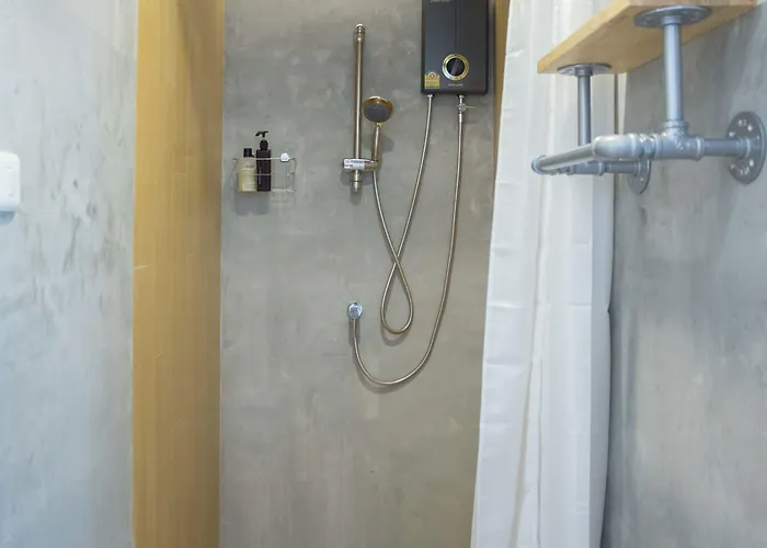 Barn & Bed At Bts Phrom Phong *