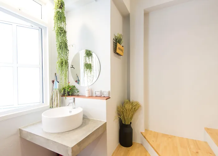 Hostel Barn & Bed At Bts Phrom Phong