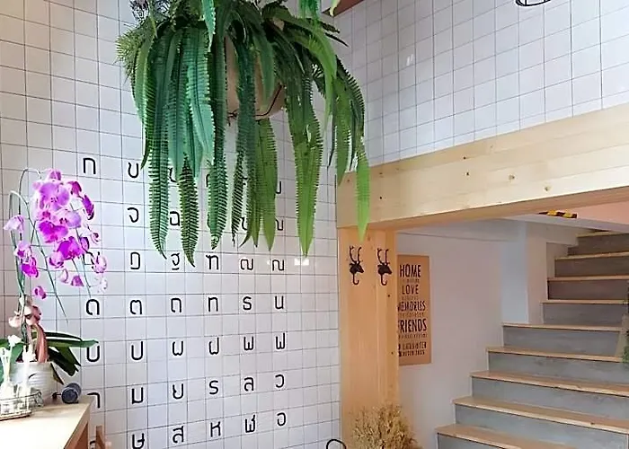 Barn & Bed At Bts Phrom Phong Hostel *