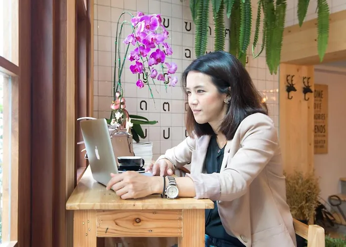 Hostel Barn & Bed At Bts Phrom Phong *