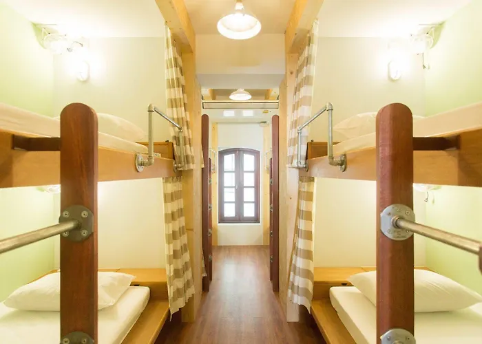 Barn & Bed At Bts Phrom Phong Hostel Bangkok